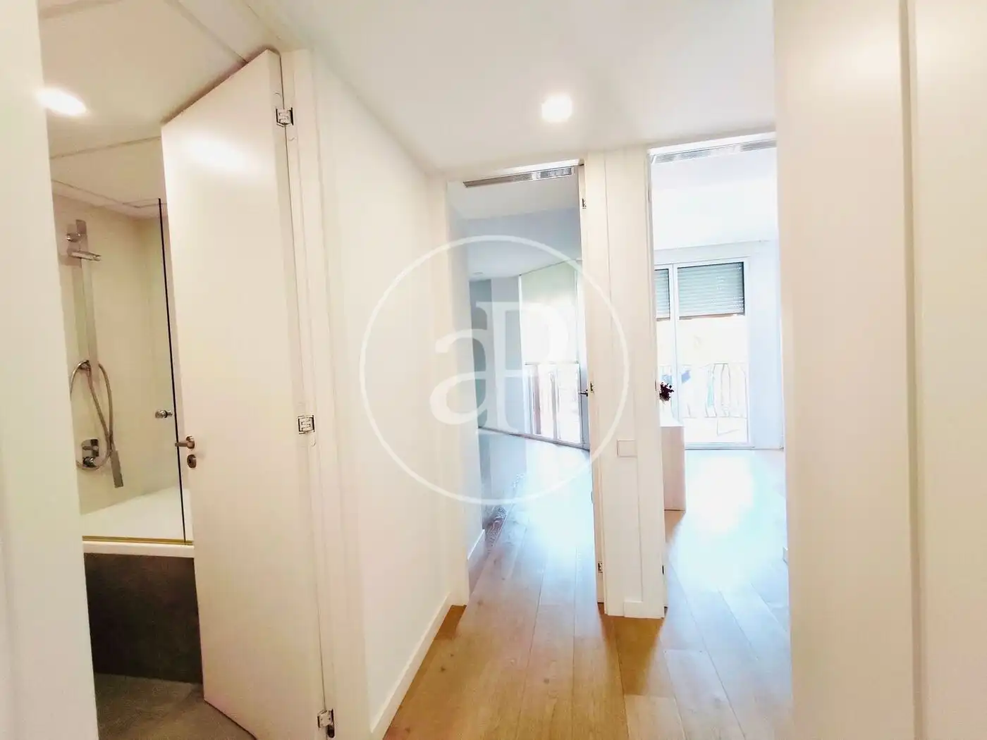 Flat for rent in Valencia  with Heating, Furnished and Balcony