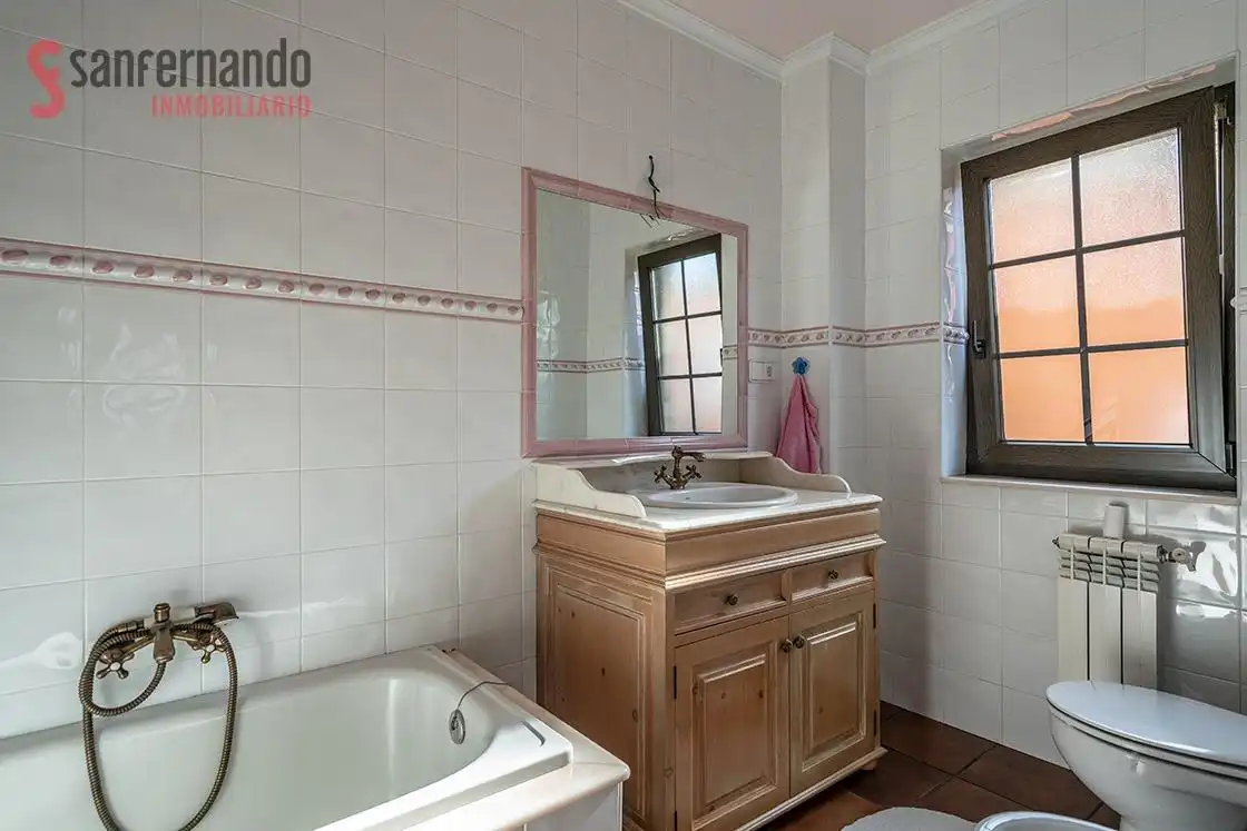 Bathroom of Houses for sale in Miengo  with Heating, Private garden and Storage room
