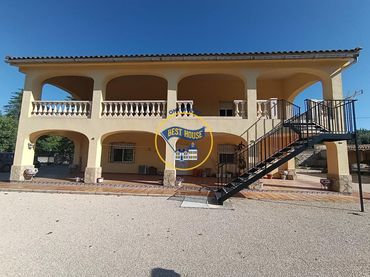 Chalet con jardín en venta en Agullent