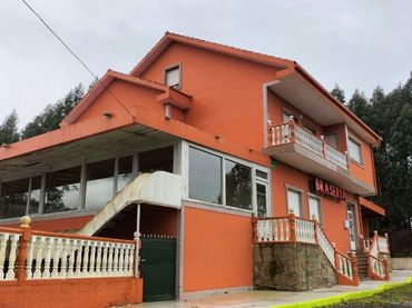 Local comercial en venda a Parroquias de Santiago