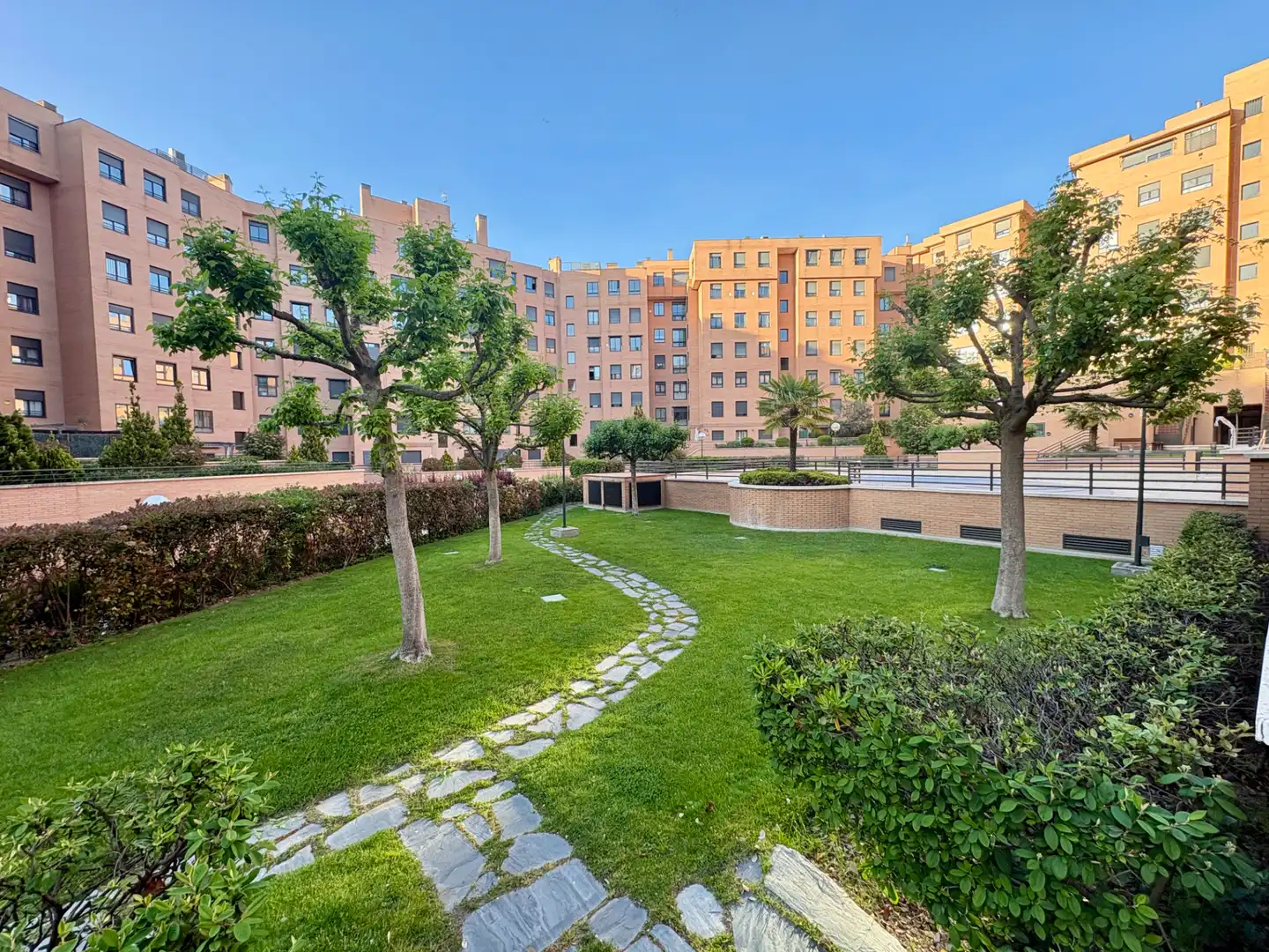 Vista exterior de Piso en venta en Madrid con Aire acondicionado, Calefacción y Parquet