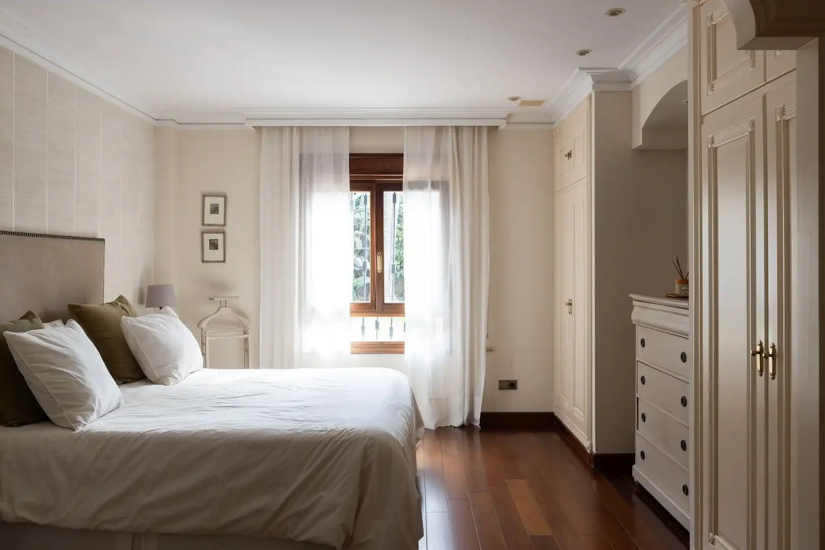 Dormitori de Casa o xalet en venda en Málaga amb Terrassa i Balcó