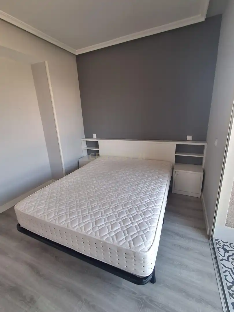 Dormitori de Dúplex de lloguer en Pozuelo de Alarcón amb Aire condicionat, Forn i Rentadora