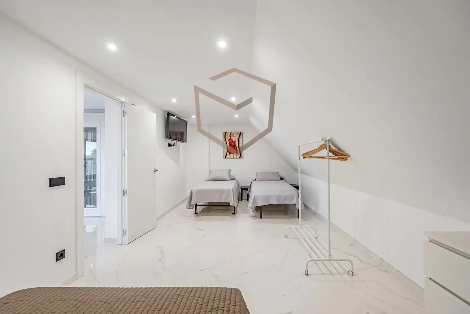 Schlafzimmer von Einfamilien-Reihenhaus zum Verkauf in Pozuelo de Alarcón mit Klimaanlage, Heizung und Terrasse