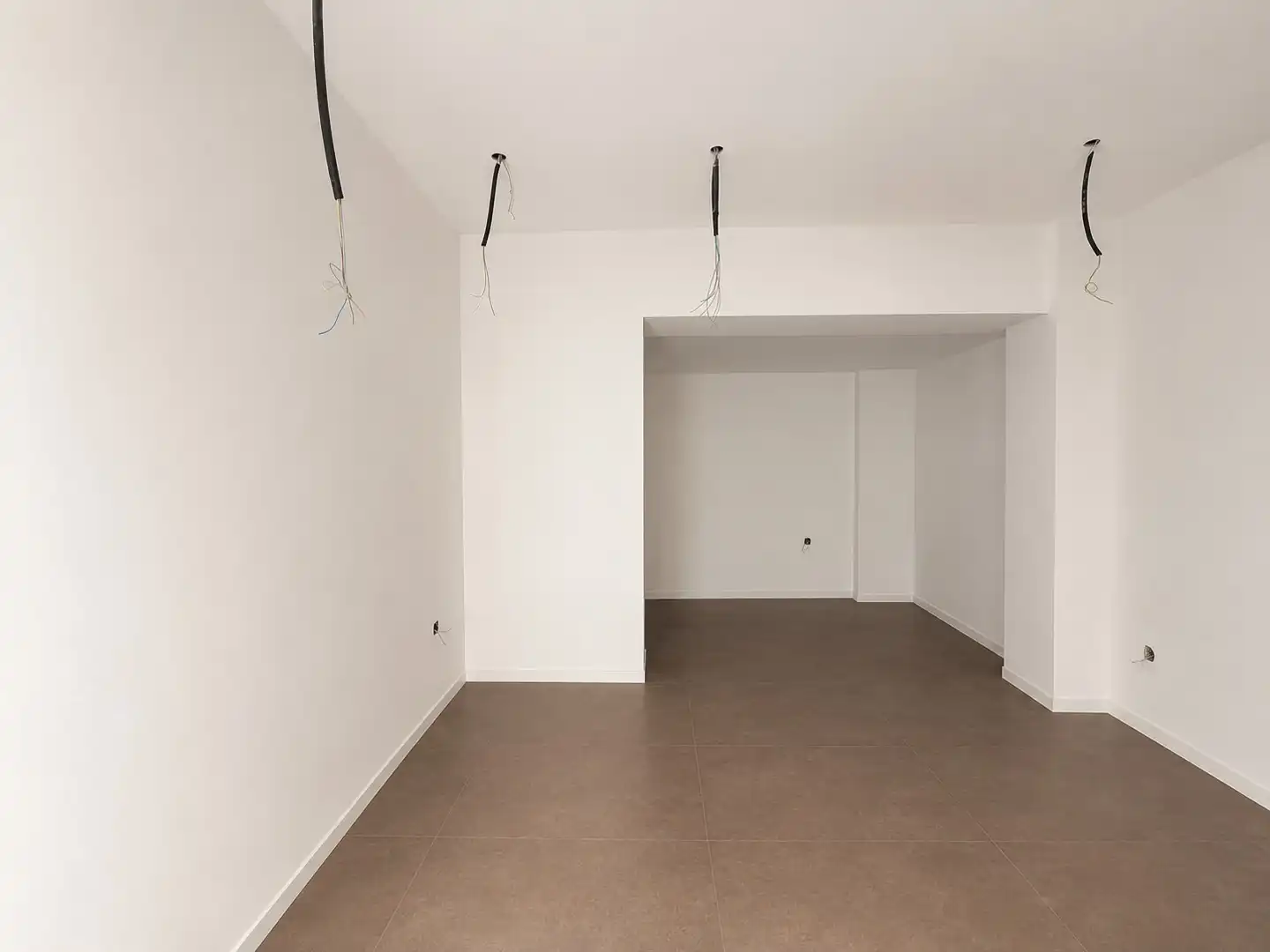 Local comercial en venda a Sants - Montjuïc, imagen 2