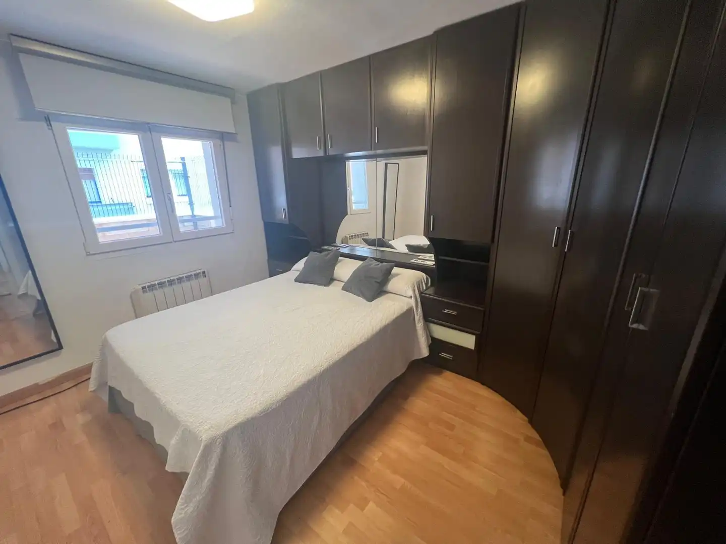 Bedroom of Flat for rent in Gijón   with Heating, Furnished and Oven