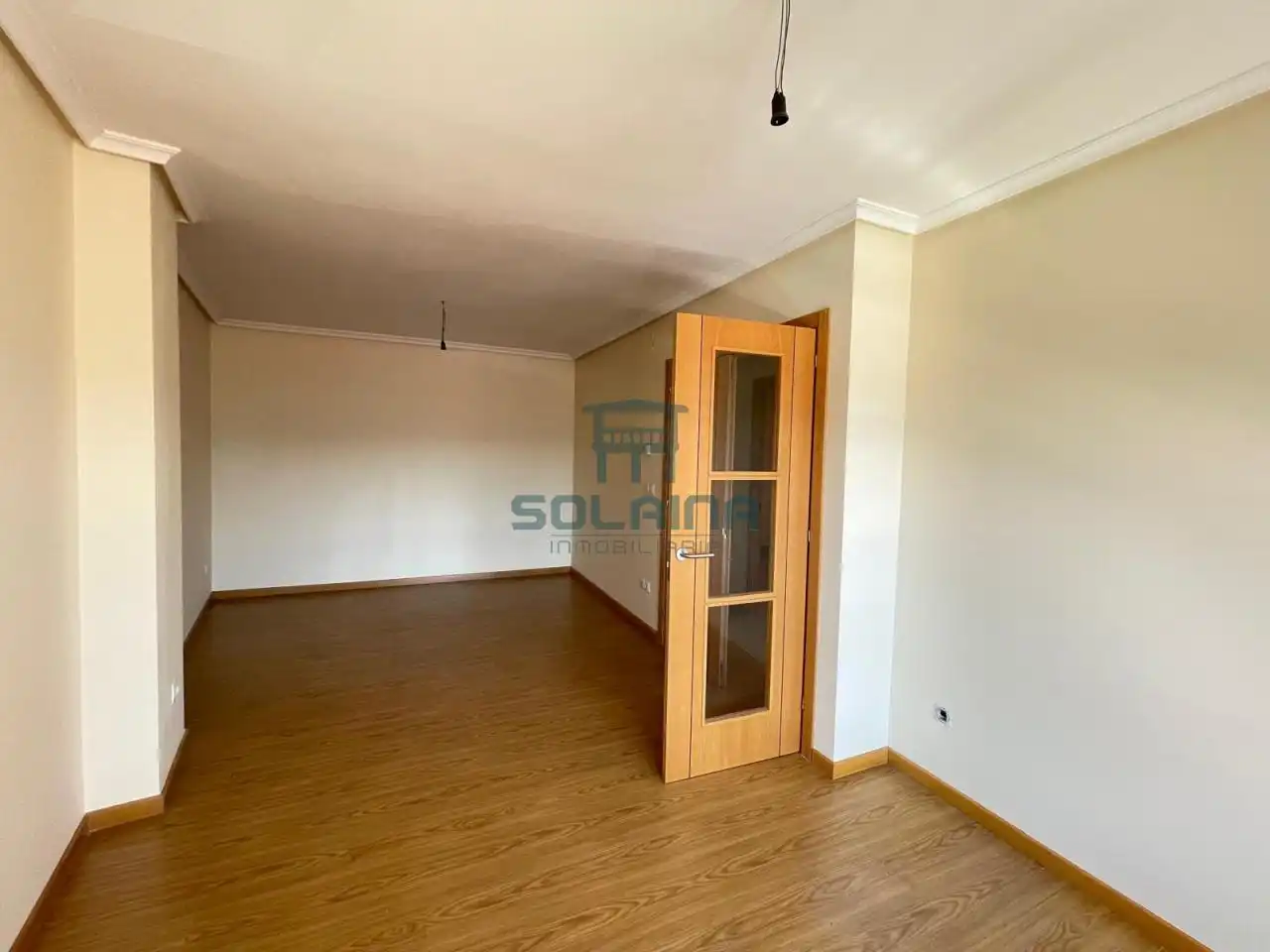 Flat with lift for sale in San Cibrao das Viñas, imagen 2