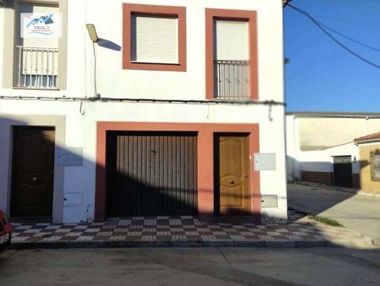 Vista exterior de Casa o xalet en venda en Fuente Palmera amb Jardí privat