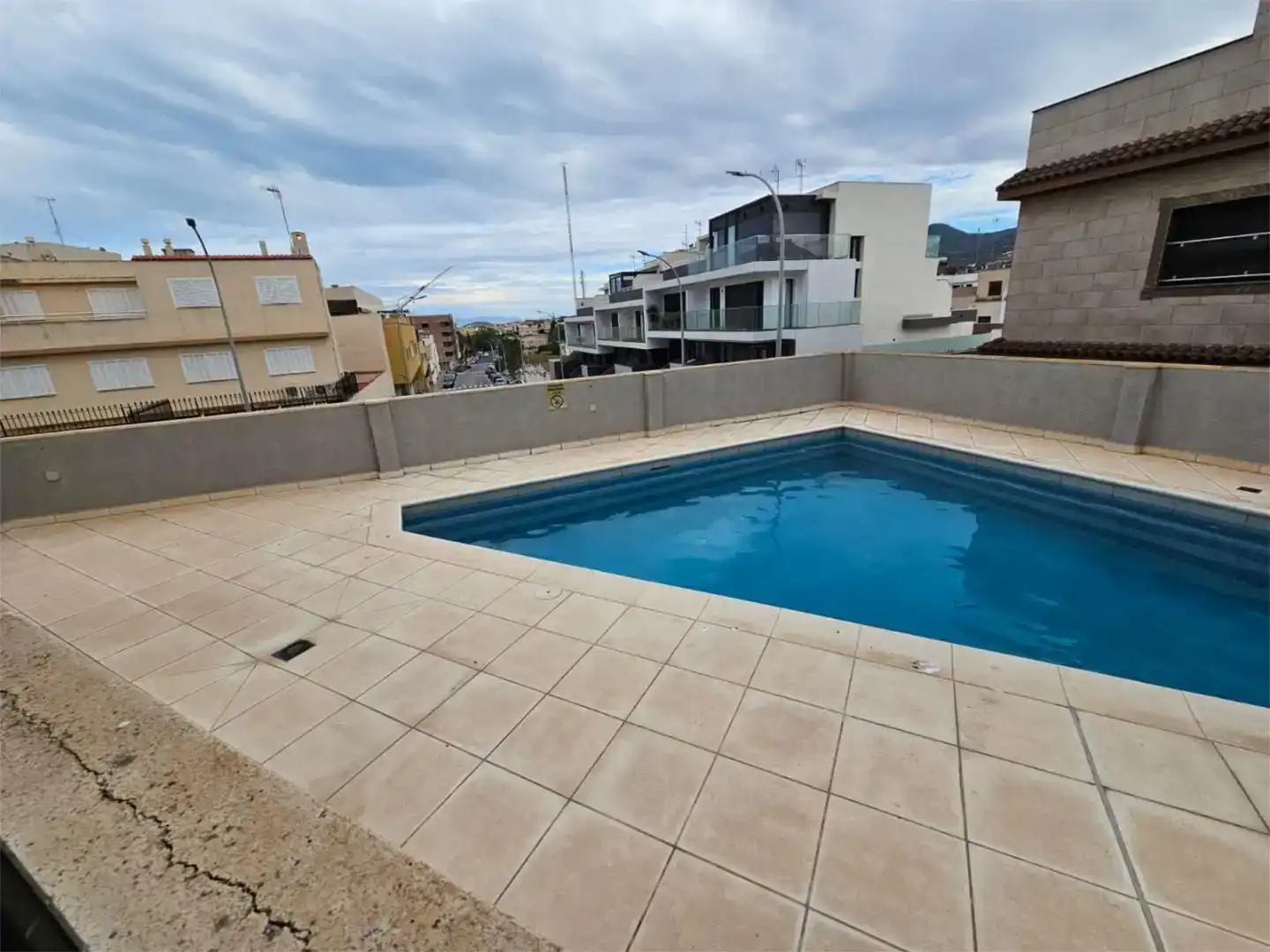 Piscina de Pis en venda en Melilla amb Aire condicionat, Parquet i Traster