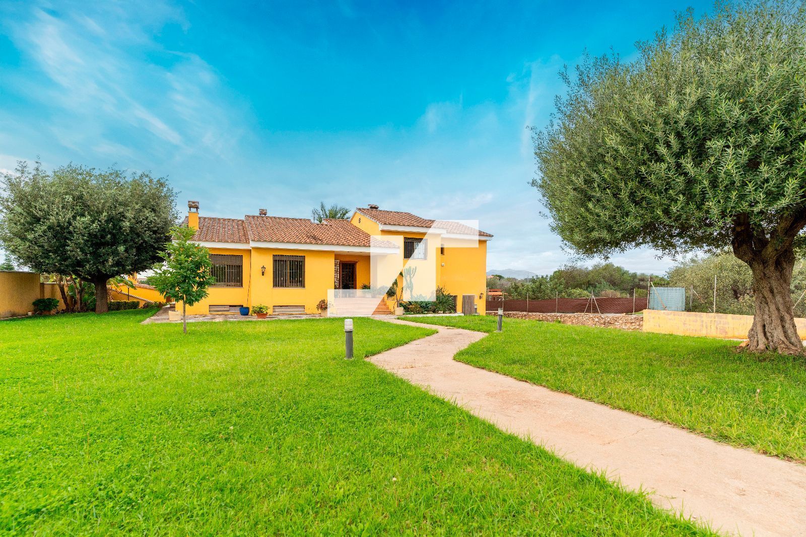 Vista exterior de Casa o xalet en venda en Almazora / Almassora amb Traster i Piscina