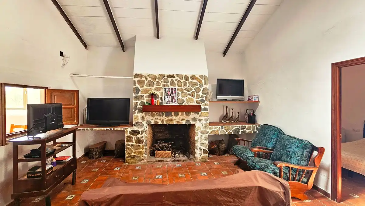 Wohnzimmer von Grundstücke zum Verkauf in Almonaster la Real