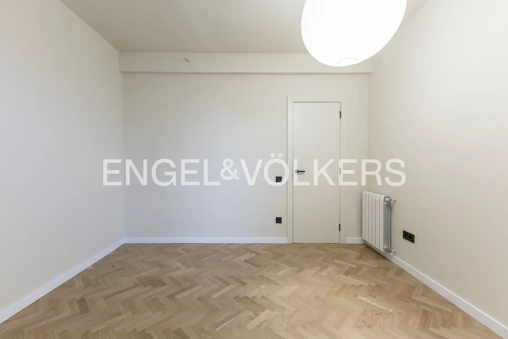 Bedroom of Flat for sale in Barcelona  with Air Conditioner, Heating and Parquet flooring