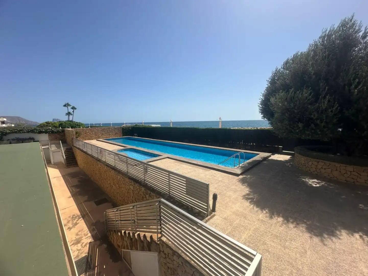 Piscina de Piso de alquiler en Altea con Aire acondicionado, Calefacción y Jardín privado