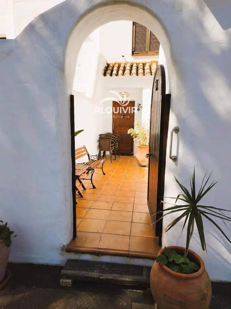 Casa adosada de lloguer en Almonte amb Jardí privat, Terrassa i Moblat