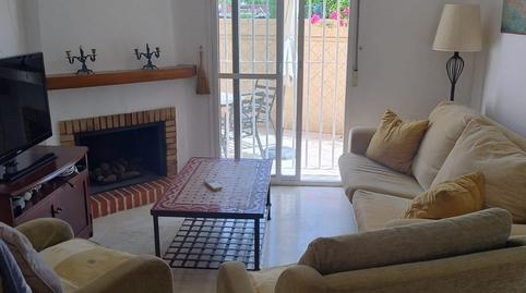 Foto 2 de Casa adosada de lloguer a Calle Viñas las, Los Pacos, Málaga