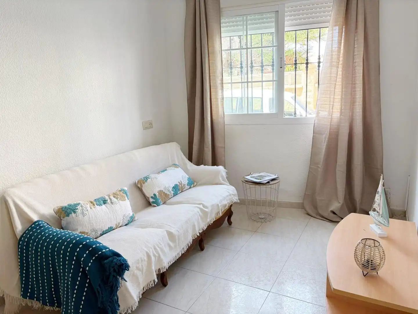 Bedroom of Ground floor for sale in Roquetas de Mar  with Furnished