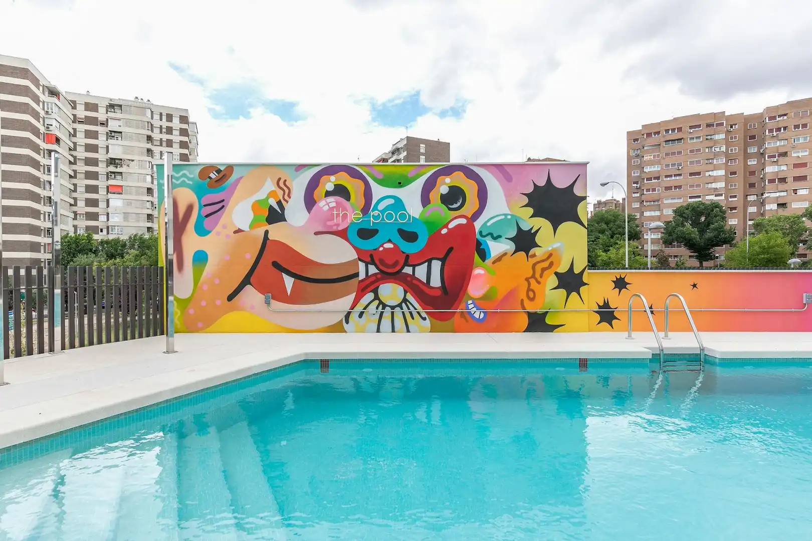 Schwimmbecken von Gebäude zur Miete in Madrid