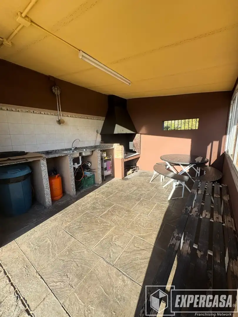 Villa con piscina in vendita a Urbanización LOS LAGOS/ALGINET 1009, imagen 22