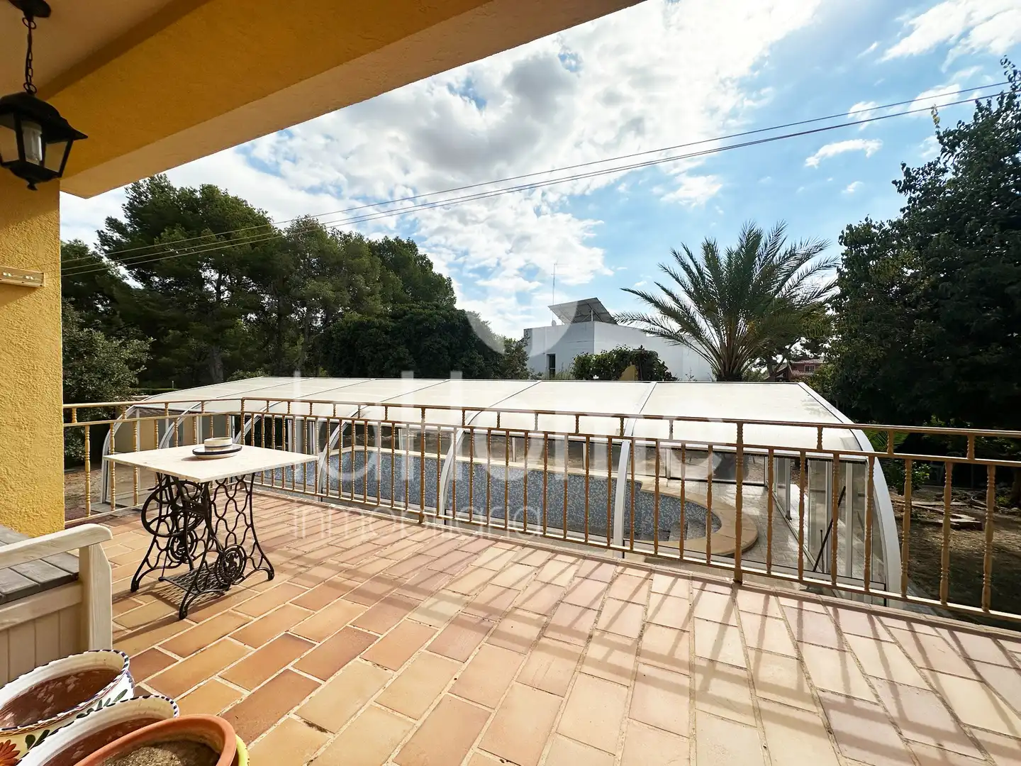 Terrasse von Haus oder Chalet zum Verkauf in Paterna mit Klimaanlage, Heizung und Privatgarten