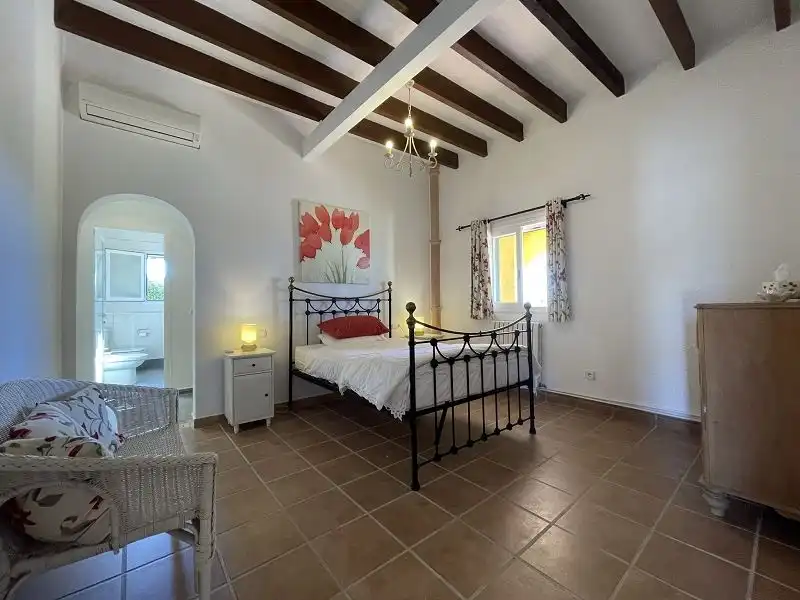 Habitación de Finca rústica en venta en Llucmajor con Aire acondicionado, Calefacción y Jardín privado