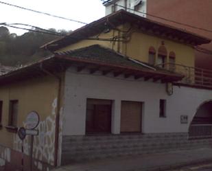 Vista exterior de Casa adosada en venda en Langreo
