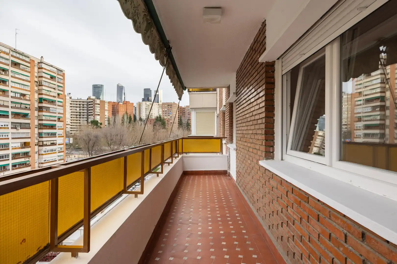 Balcony of Flat for rent in Madrid  with Parquet flooring and Terrace