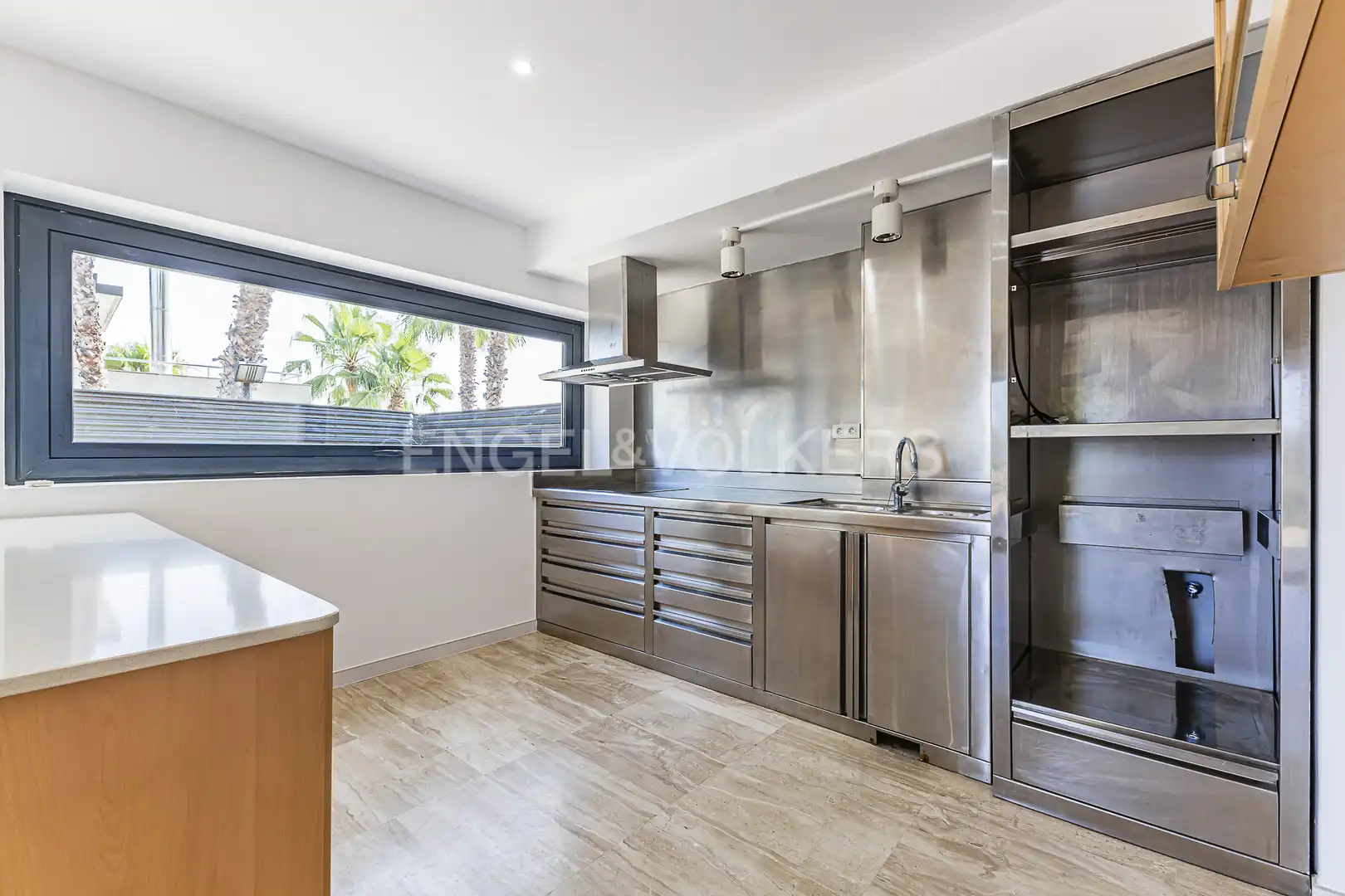 Kitchen of Houses for sale in Sant Cugat del Vallès  with Air Conditioner, Heating and Private garden