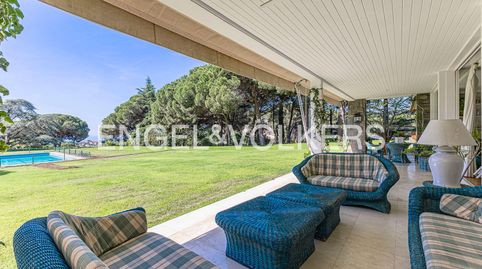 Exclusiva Villa en planta con amplia parcela y vistas al mar, imatge 3