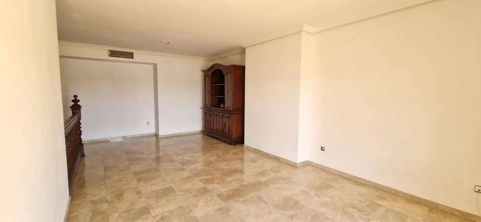 Sala de estar de Ático en venta en Córdoba con Aire acondicionado, Calefacción y Terraza