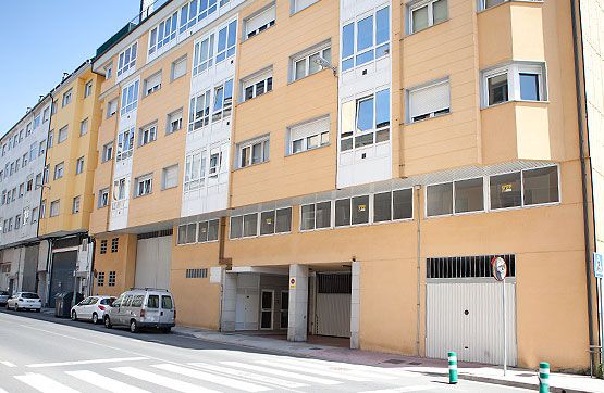 Vista exterior de Garatge en venda en Lugo Capital