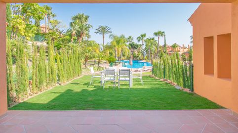 Foto 2 de Casa adosada en venta en El Paraíso, Benahavís