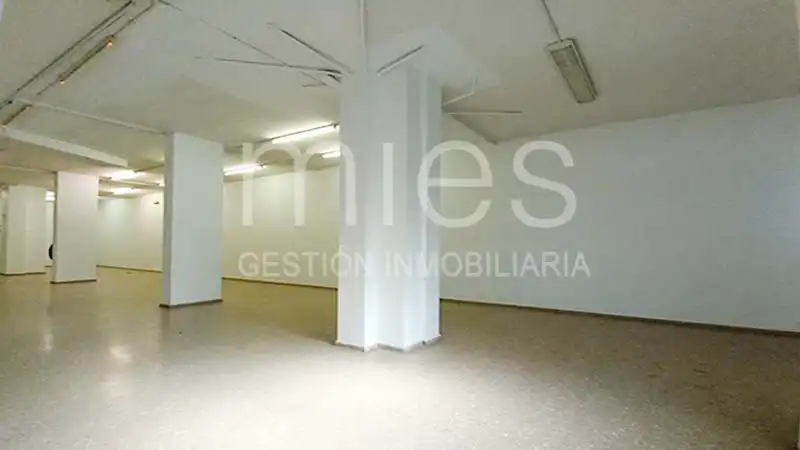 Local en venta en Valencia