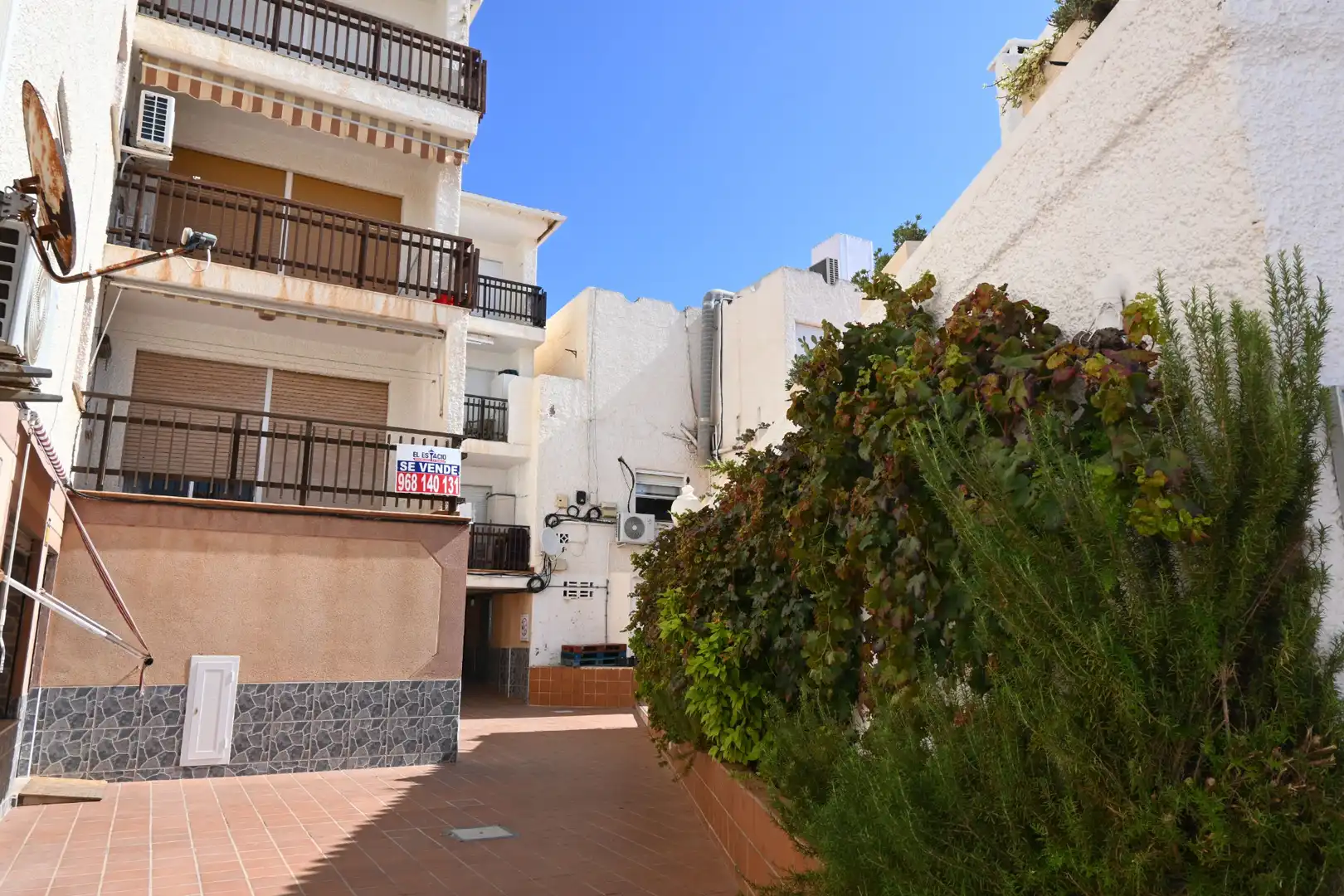 Vista exterior de Apartament en venda en La Manga del Mar Menor amb Terrassa i Rentadora