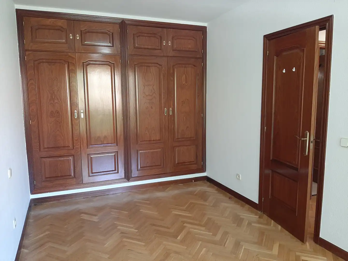 Schlafzimmer von Wohnung zur Miete in Alcalá de Henares mit Klimaanlage, Heizung und Parkett