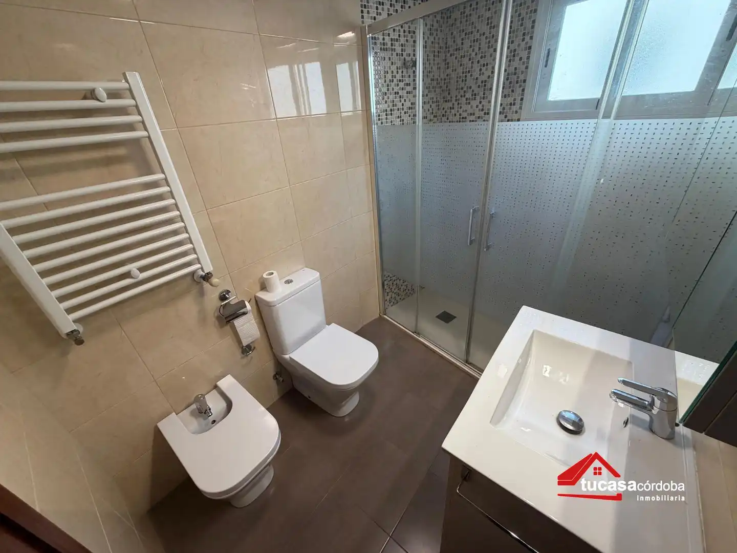 Baño de Piso en venta en Córdoba con Aire acondicionado, Calefacción y Terraza