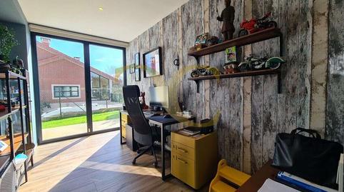 Foto 5 de Casa o xalet en venda a Calle de Luís Ortiz Berrocal, Bernueces, Gijón