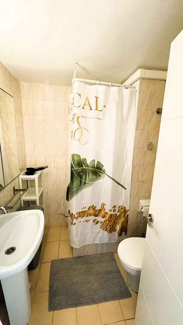 Apartamento con ascensor en venta en josep Tarradelles, imagen 12