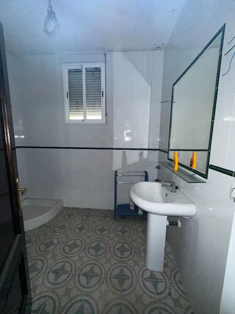 Bany de Casa o xalet en venda en Úbeda amb Aire condicionat, Jardí privat i Terrassa