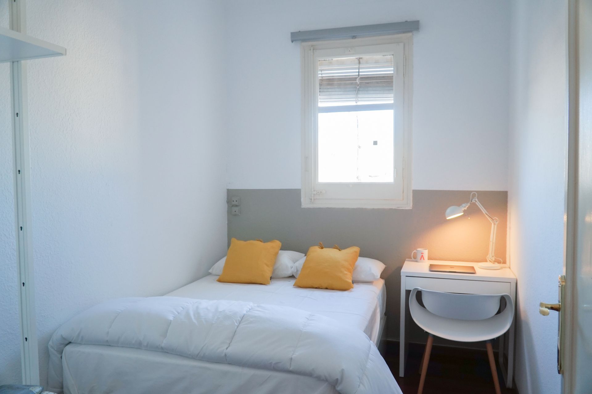 Bedroom of Flat to share in  Barcelona Capital  with Heating, Furnished and Oven