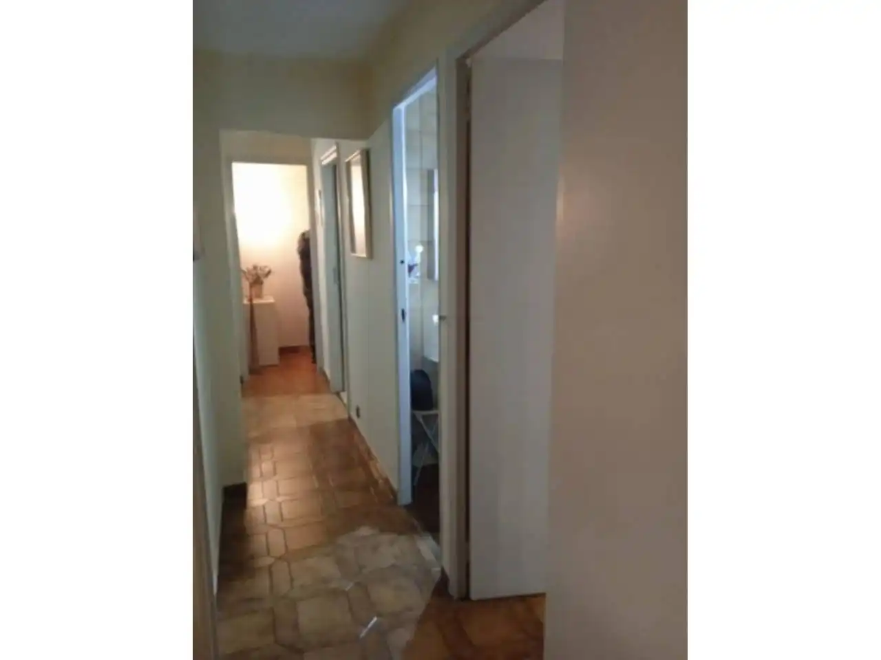 Piso en venta en L'Hospitalet de Llobregat con Balcón