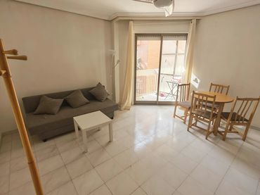 Studio mit Balkon zur Miete in Centro