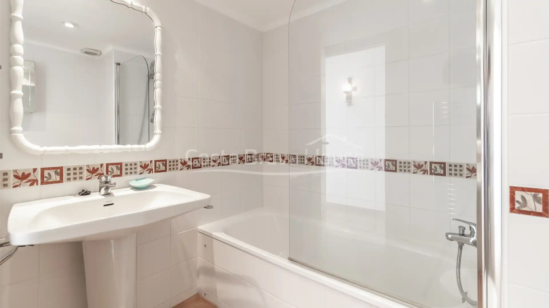 Baño de Apartamento en venta en Begur con Calefacción, Terraza y Trastero