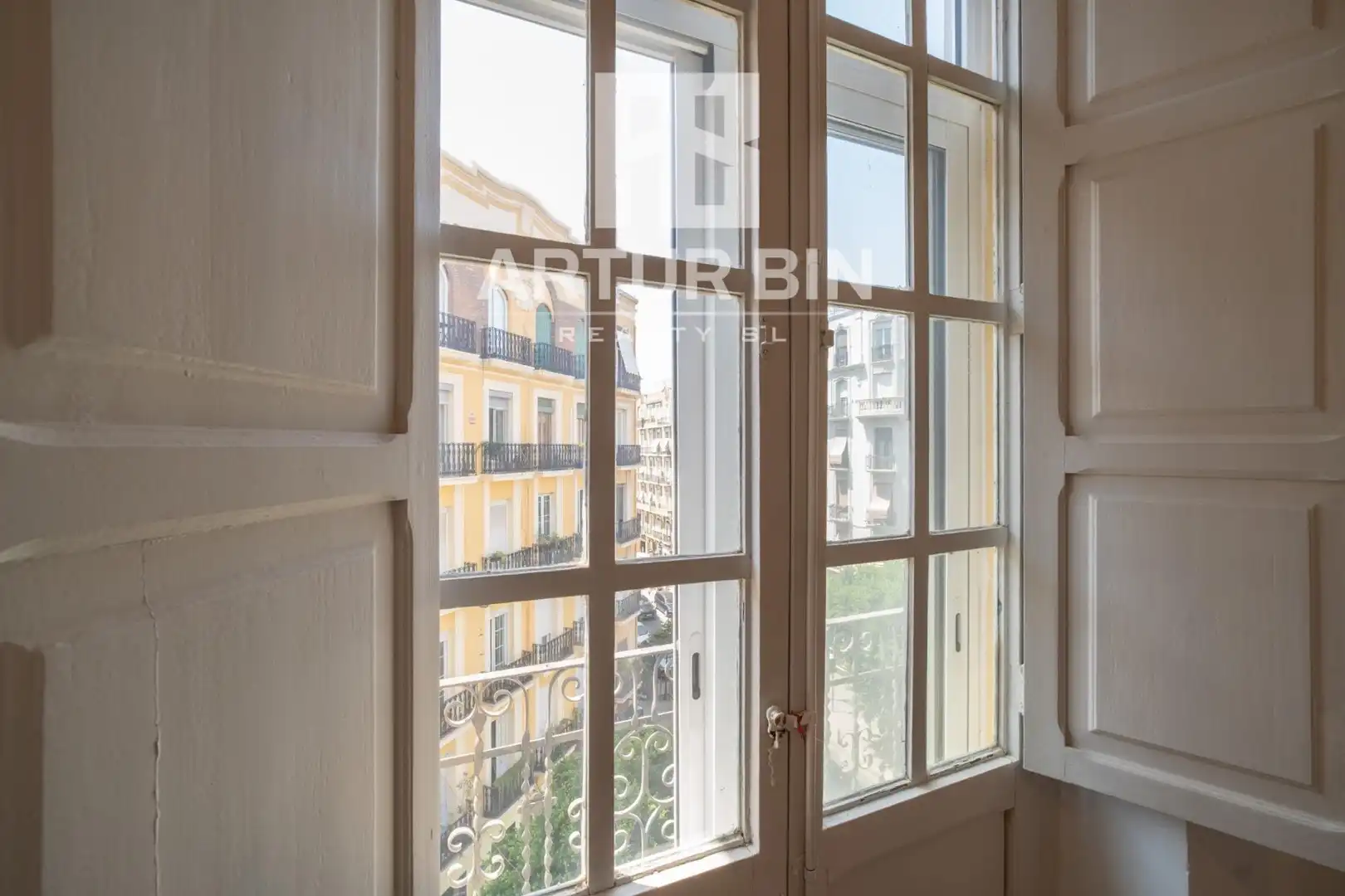 Bedroom of Flat for sale in Valencia  with Balcony