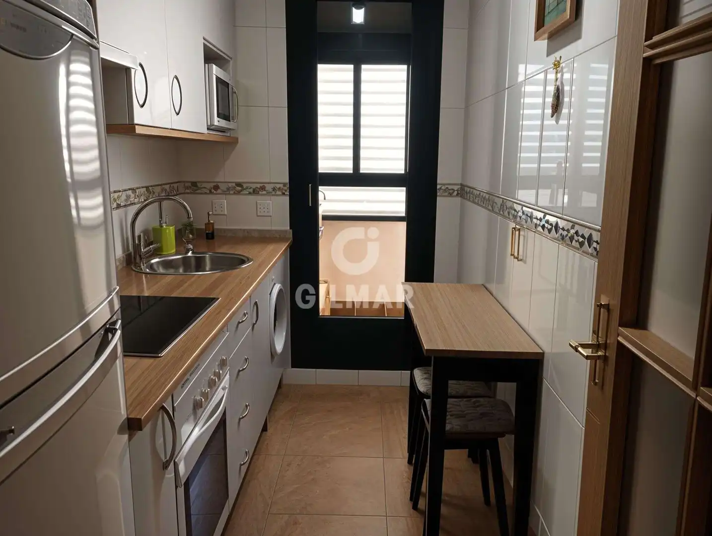 Cocina de Piso en venta en Madrid con Calefacción y Jardín privado