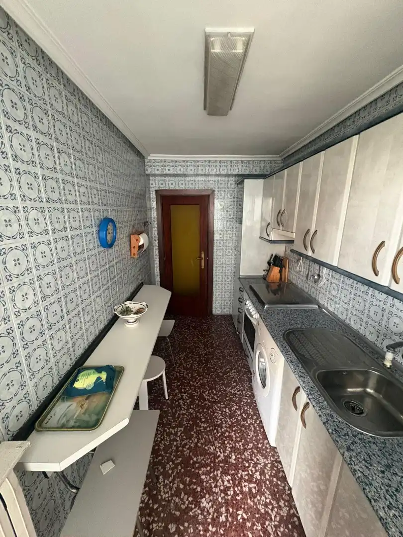 Cocina de Piso en venta en Zaragoza con Calefacción, Jardín privado y Terraza