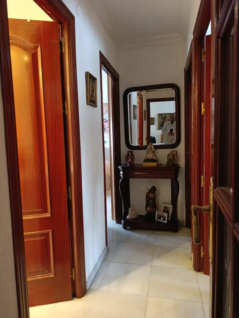 Flat for sale in Sevilla  with Furnished and Balcony