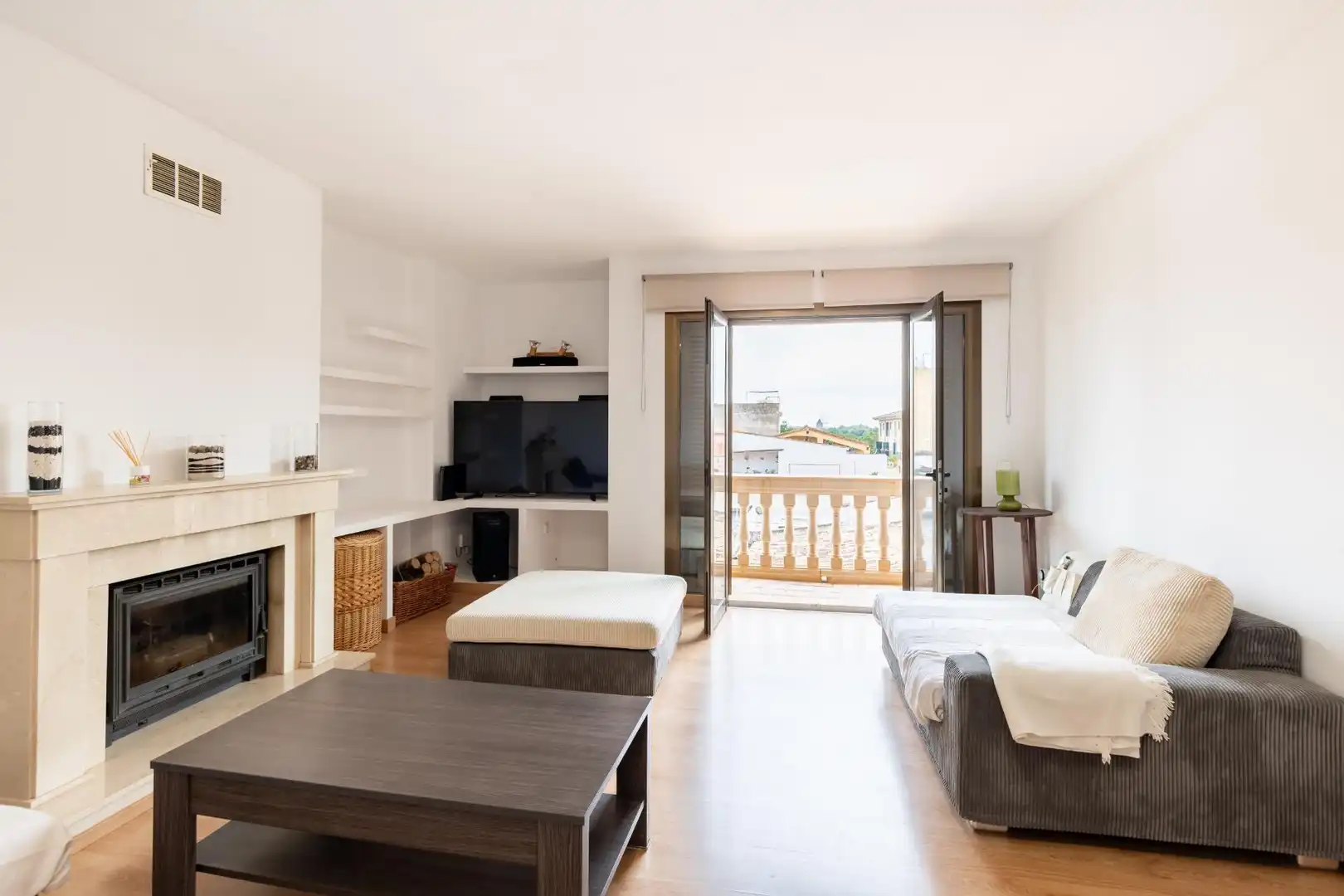 Sala de estar de Piso en venta en Binissalem con Terraza y Balcón