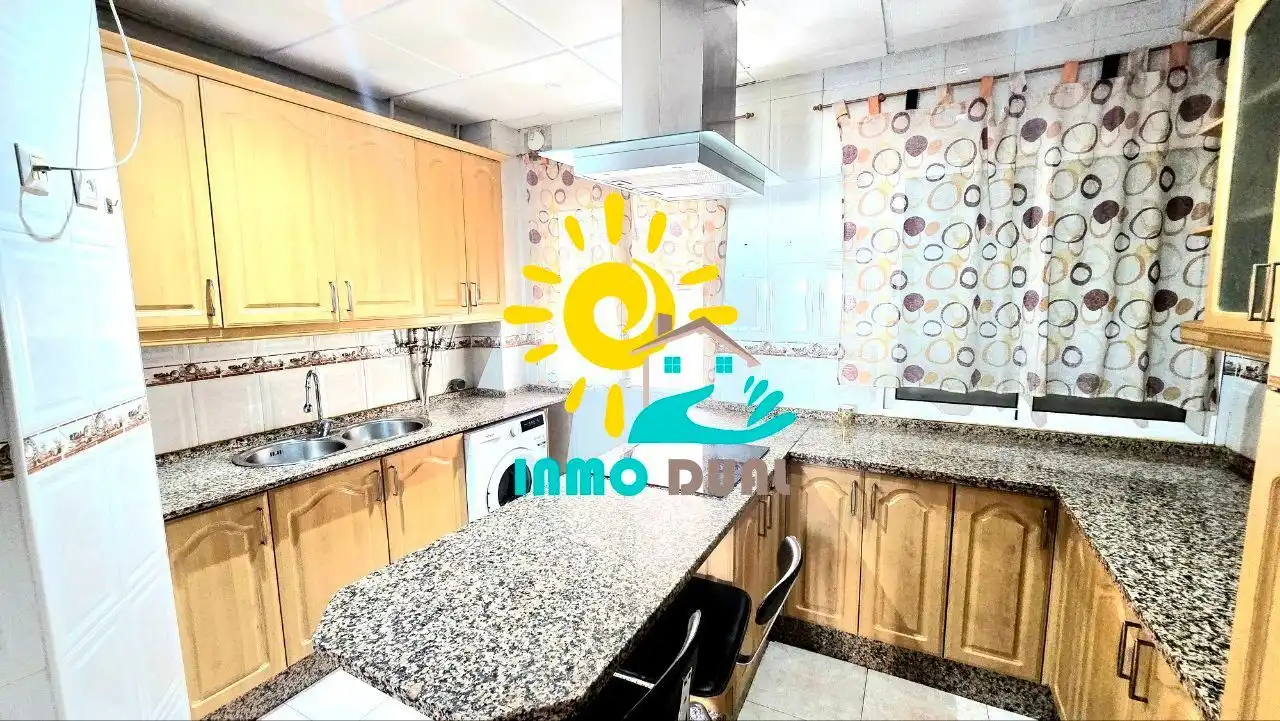 Cocina de Apartamento en venta en Badajoz con Aire acondicionado