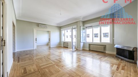 Foto 3 de Pis de lloguer a Almagro, Madrid Capital