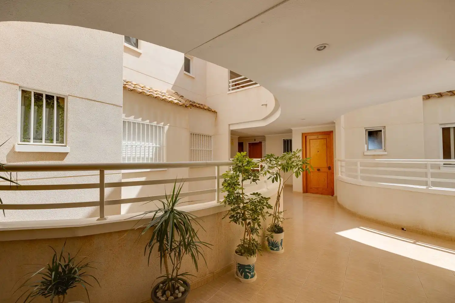 Piso en venta en Torrevieja con Terraza y Amueblado